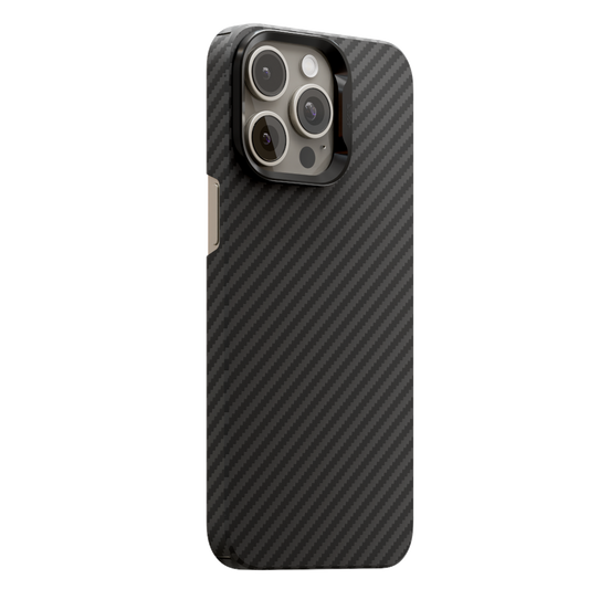 NEXT ONE Etui AirShield MagSafe Carbon iPhone 15 Pro